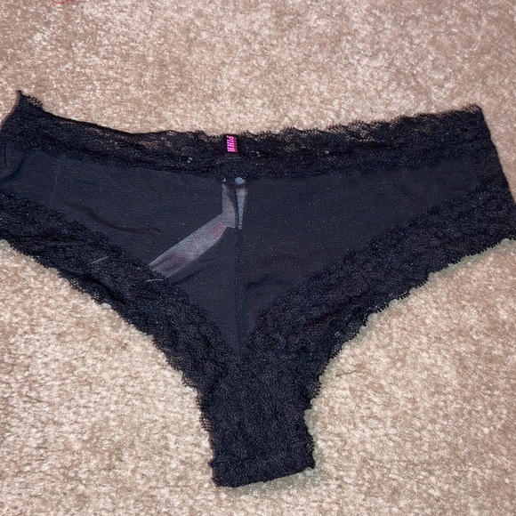 Victoria’s Secret PINK lace front sheet back Four leaf clover cheeky panty - Picture 4 of 4